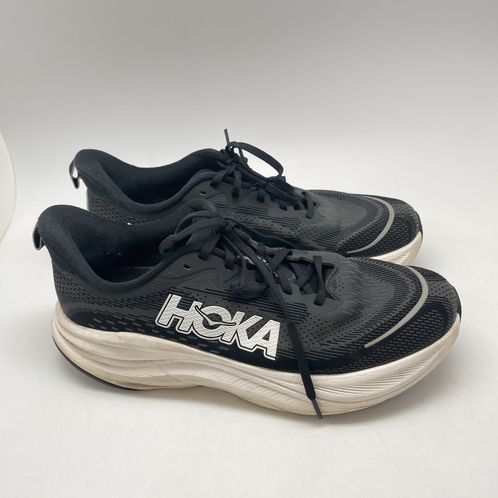 Hoka‎ One One Sneakers Mens 10.5 D Skyflow 1155111 BWHT Black Running Shoes